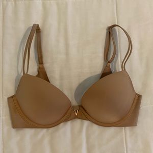 Victoria’s Secret nude push-up bra